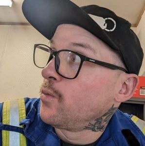 Meet your Posher, Joshua